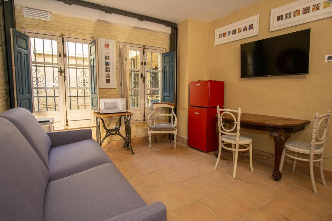 Apartamentos Sharis Jerez de la Frontera Exterior photo